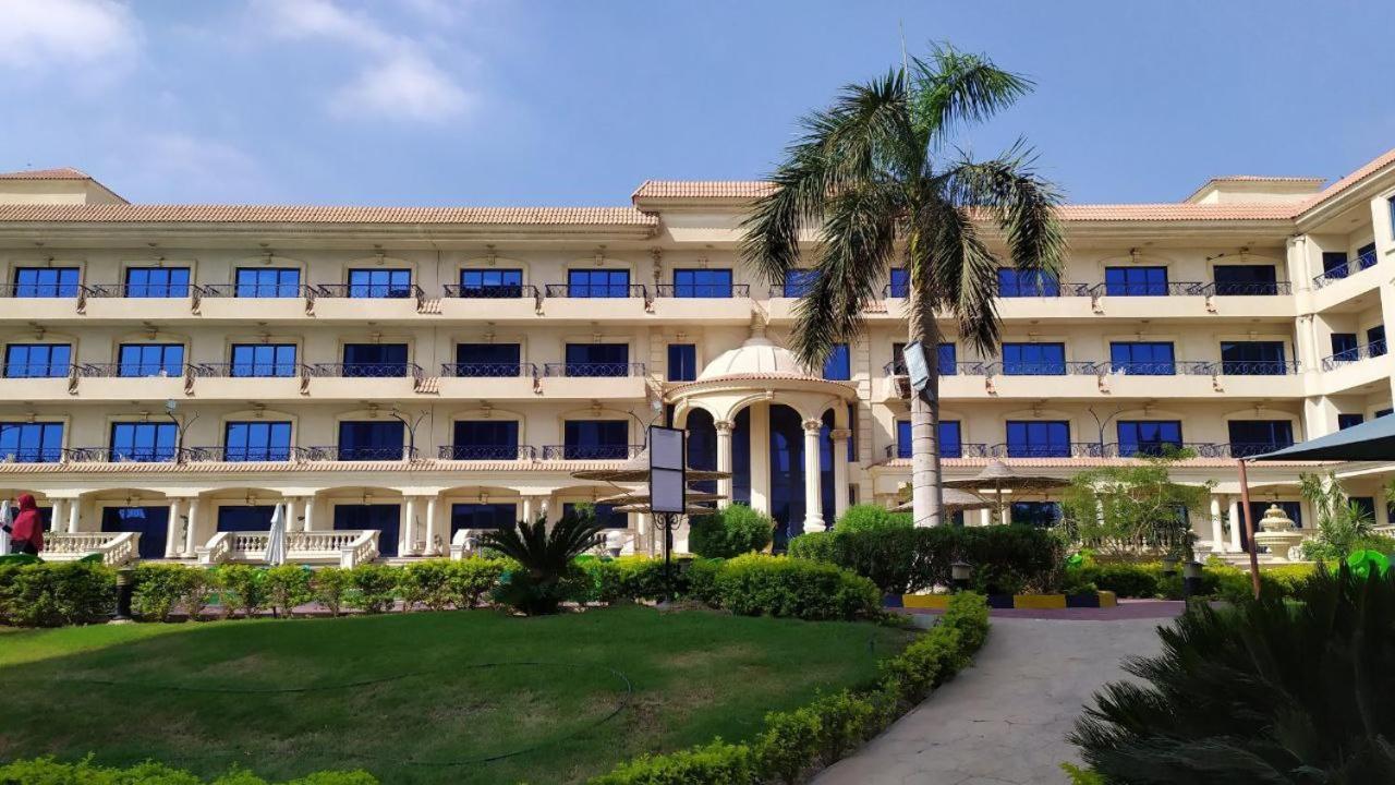 Green Desert Sadat City Exterior photo