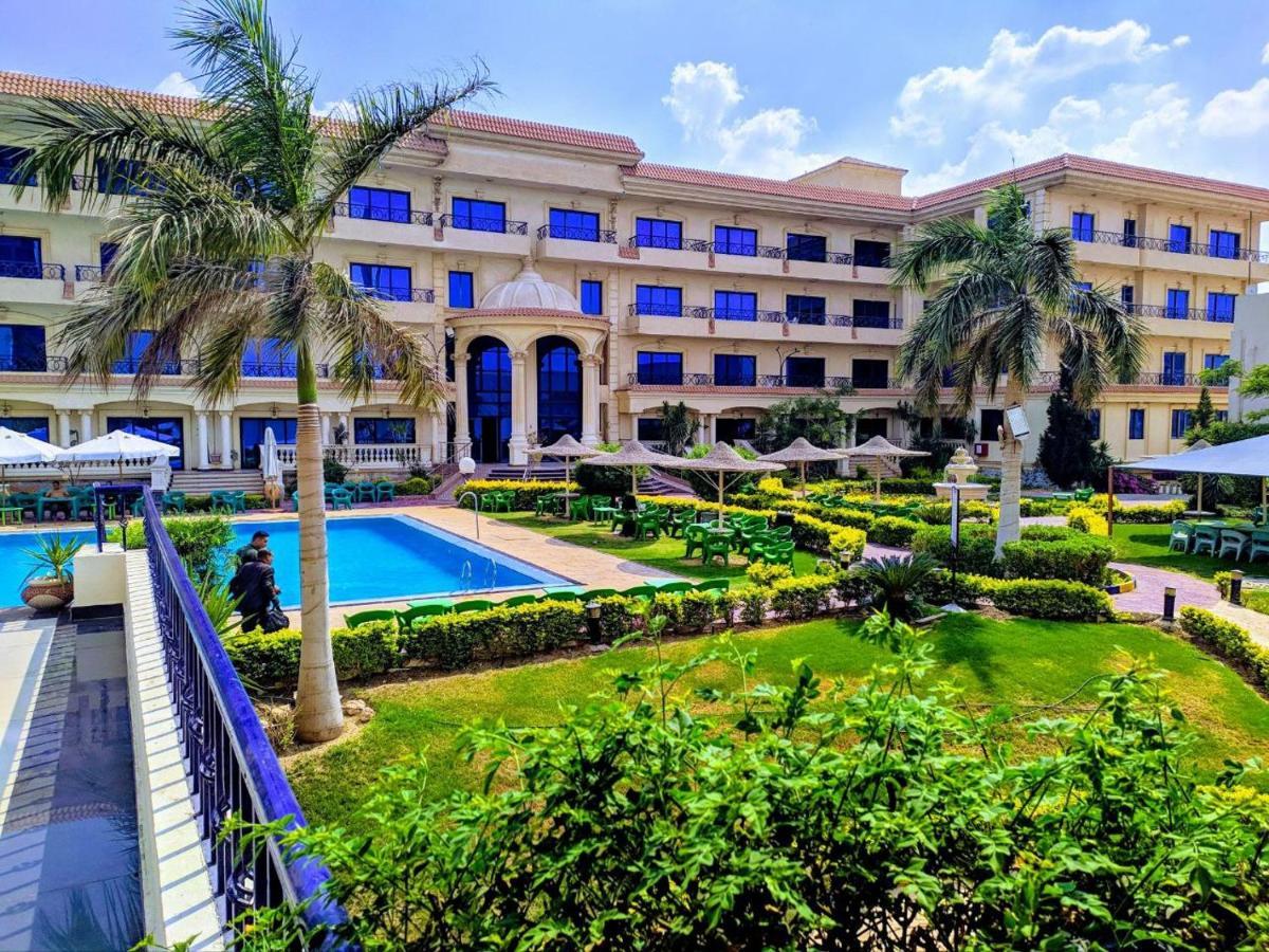 Green Desert Sadat City Exterior photo
